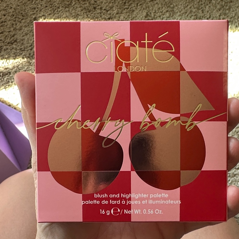 NEW NEVER USED! Cherry Bomb Blush and Highlighter Palette - Pink and Gold